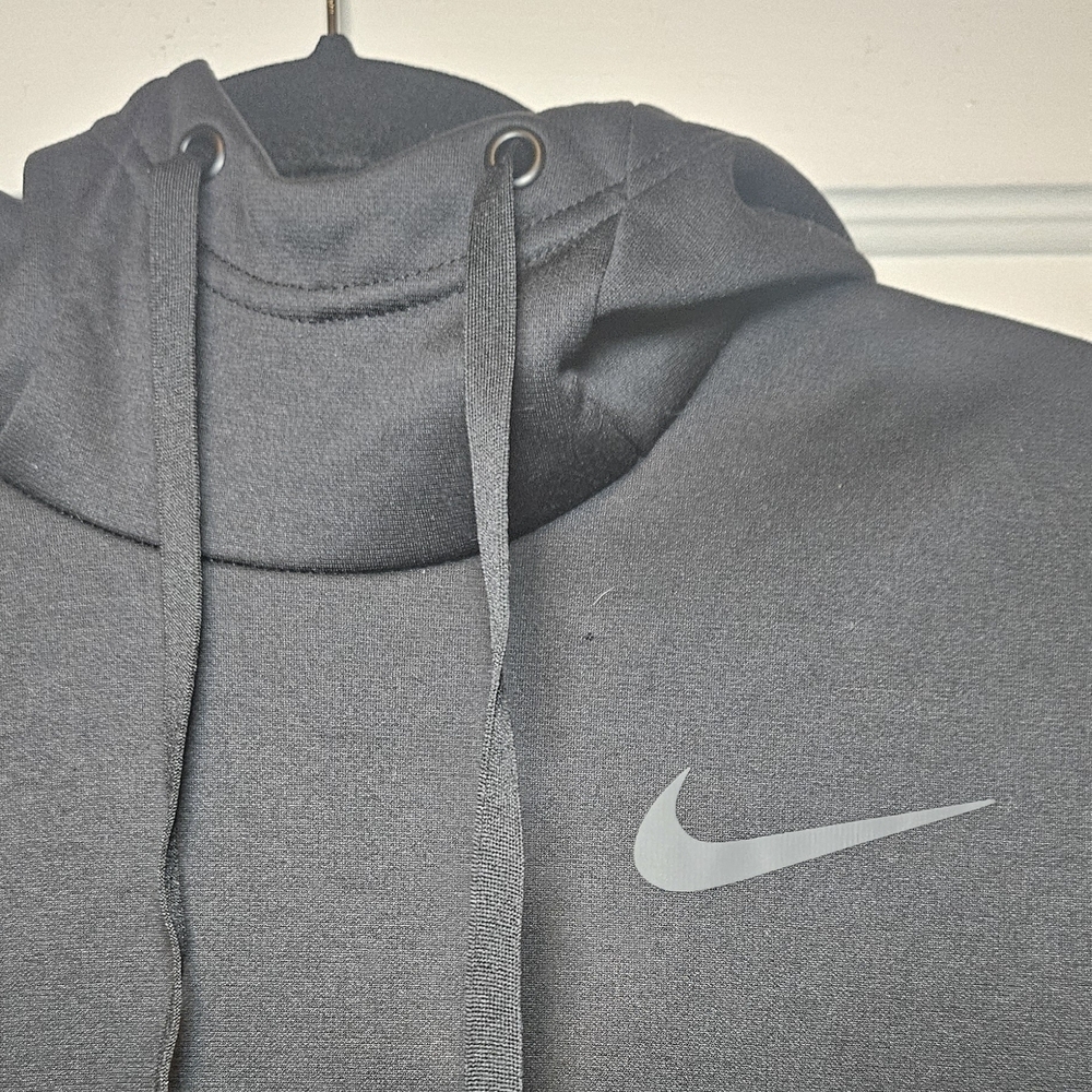 Nike Black Men's Sweater - Picture 2 of 4